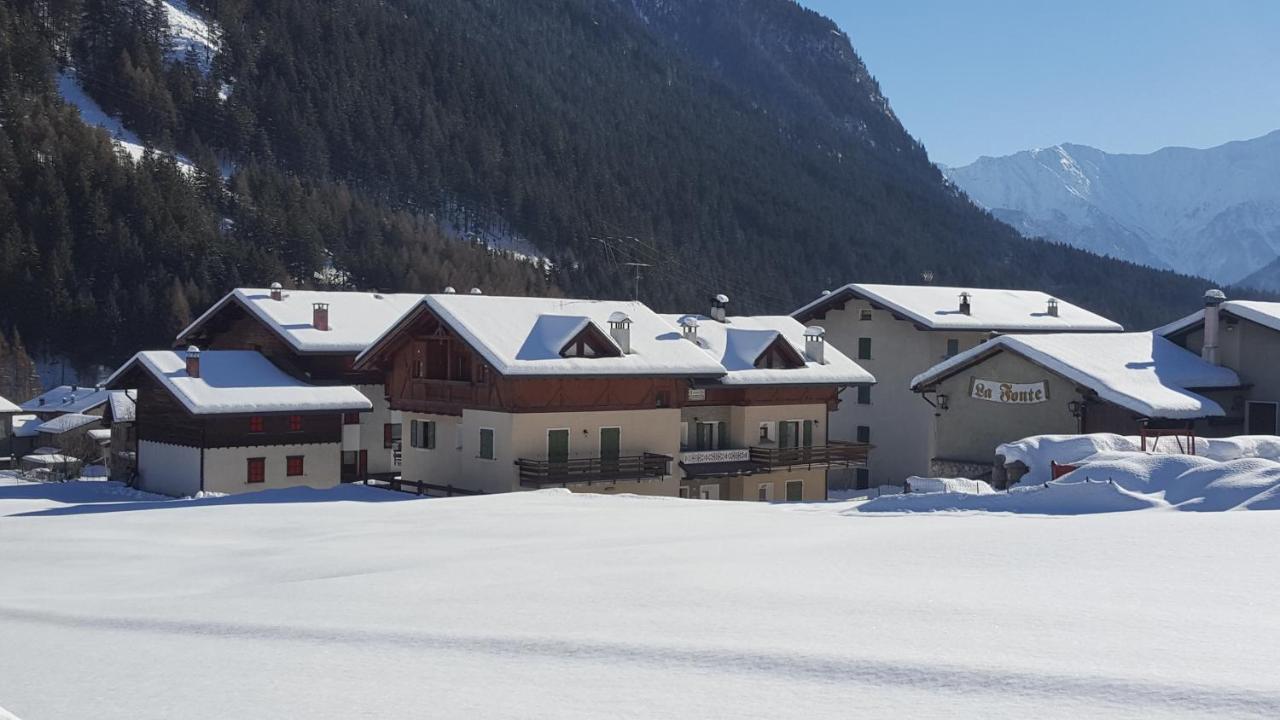 Apartamento Casa Le Rondini Valdisotto Exterior foto